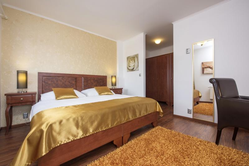Deluxe Double or Twin room with balcony and mountain view